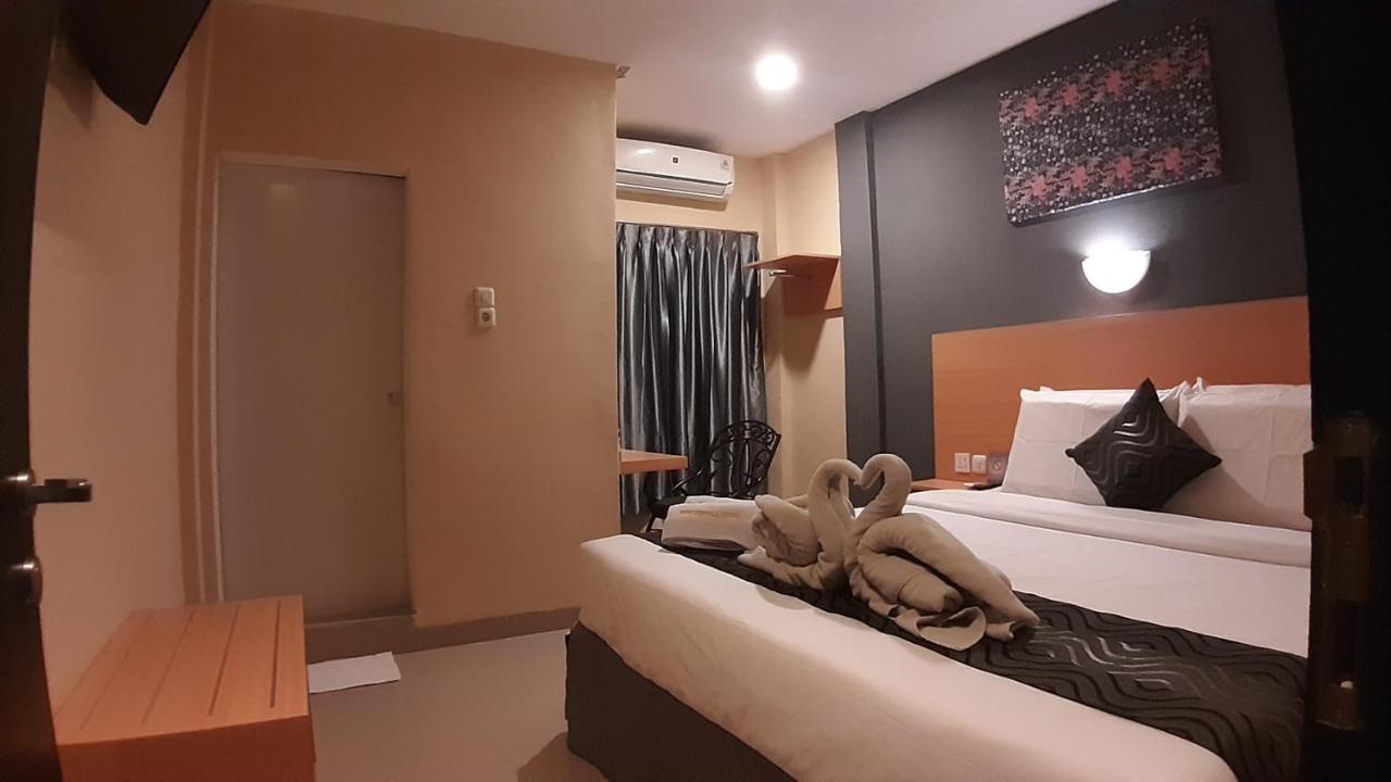 New Gentala Hotel Medan Kültér fotó